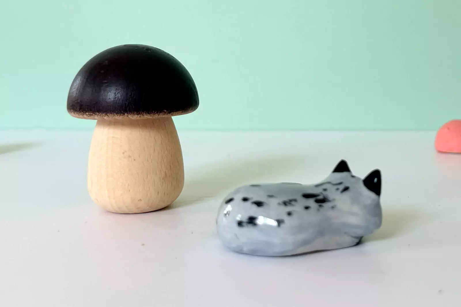 Alternative view of Porcelain Figurine - Sleepy Raccoon