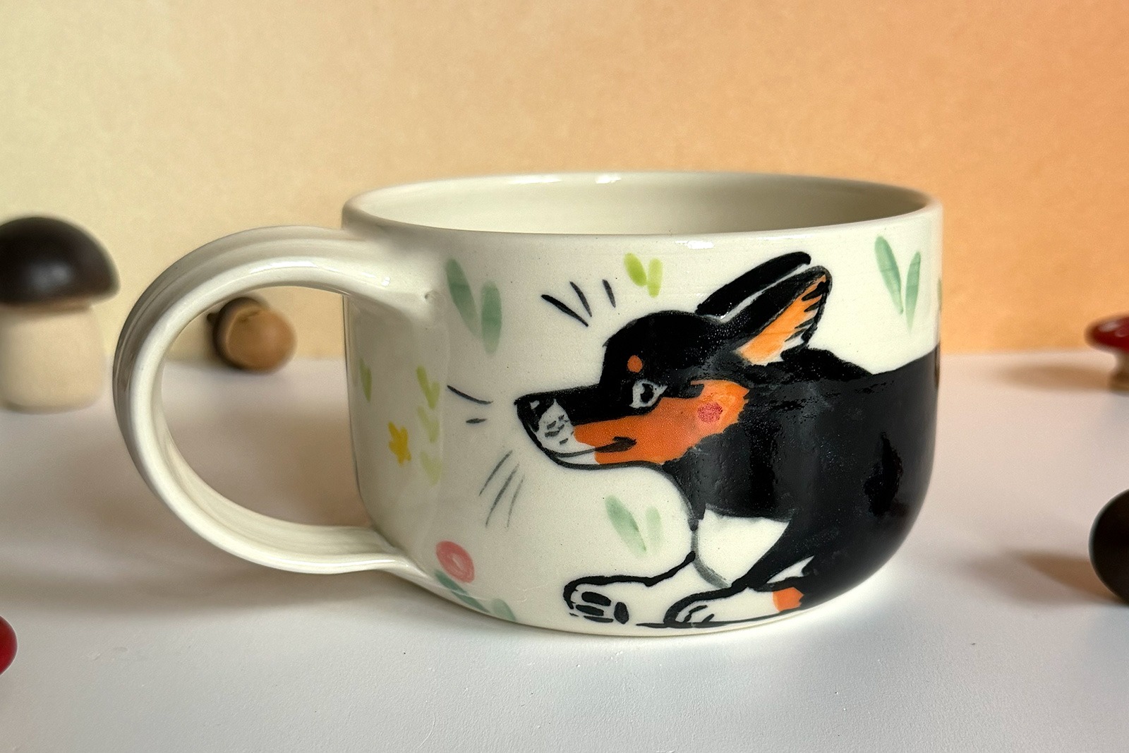 Alternative view of Mug Latte - Corgi Pembroke