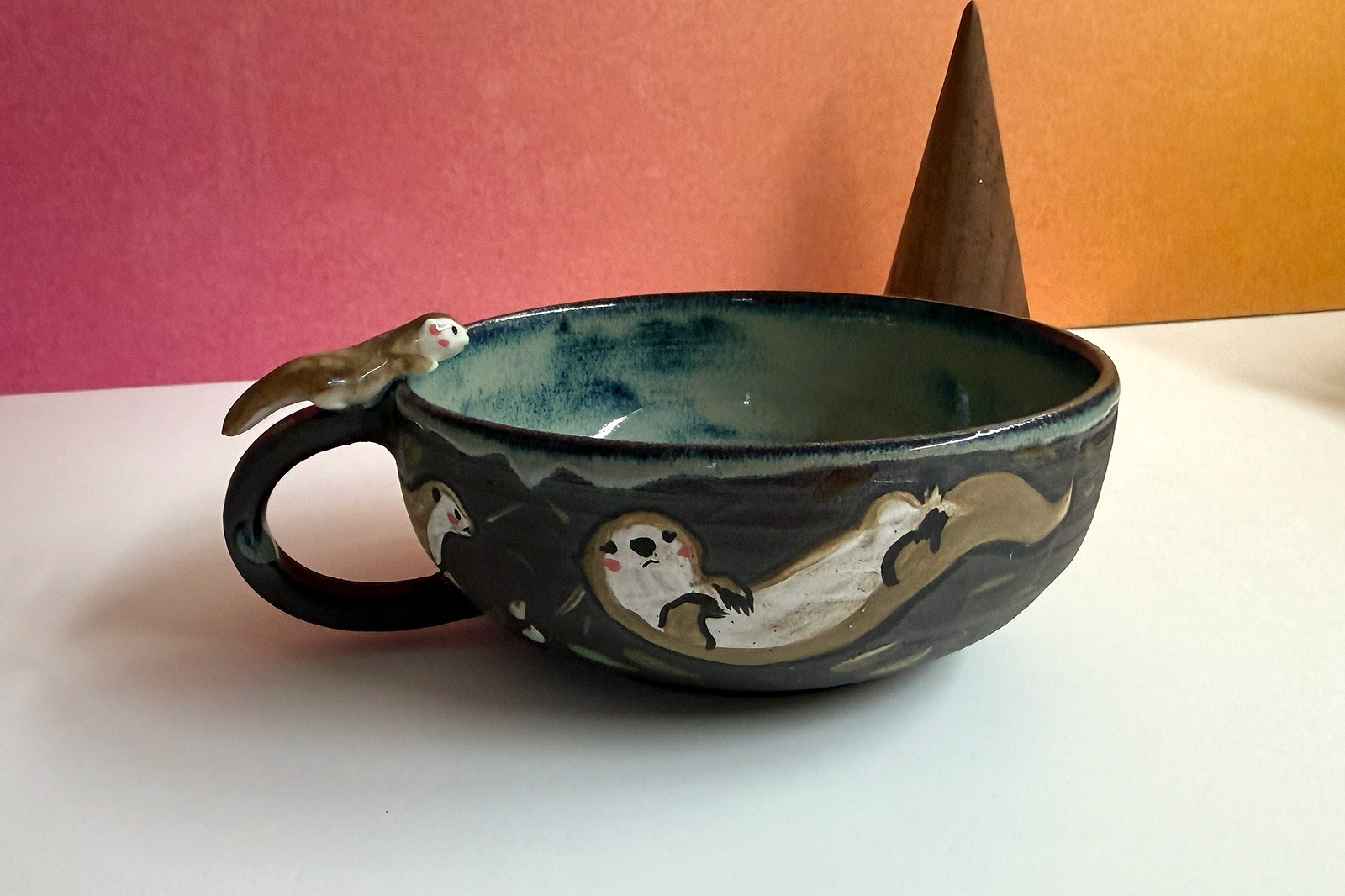 Tasse a thé - Sculptée - Loutres