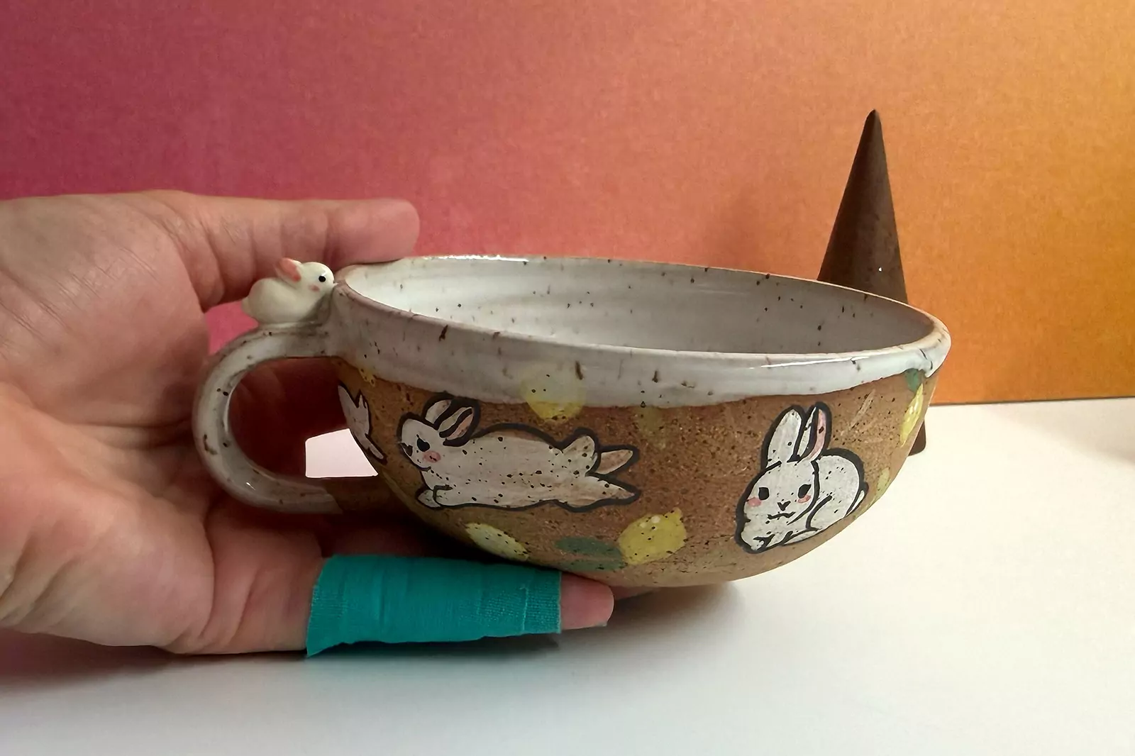 Tasse a thé - Sculptée - Lapins et Citrons – Image 3
